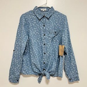 Eden & Olivia Long Sleeve Top